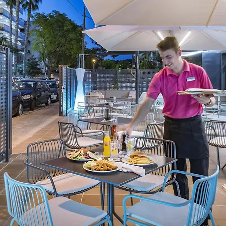 Marinada Lägenhetshotell Salou